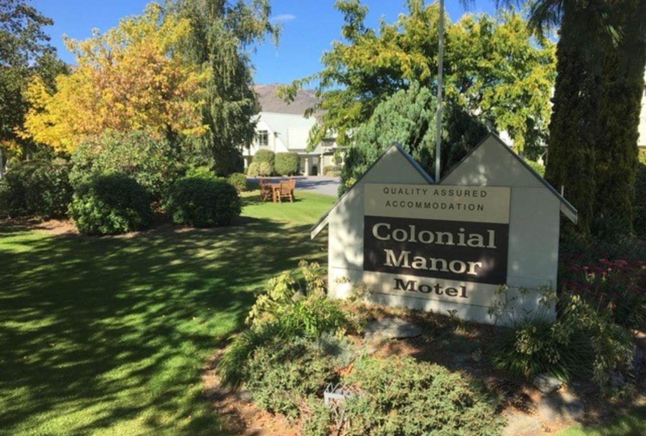 Colonial Manor Motel Кромуел Екстериор снимка